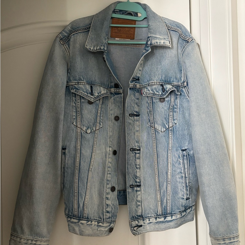 Levi's Vintage Fit Light Blue Denim Jacket
